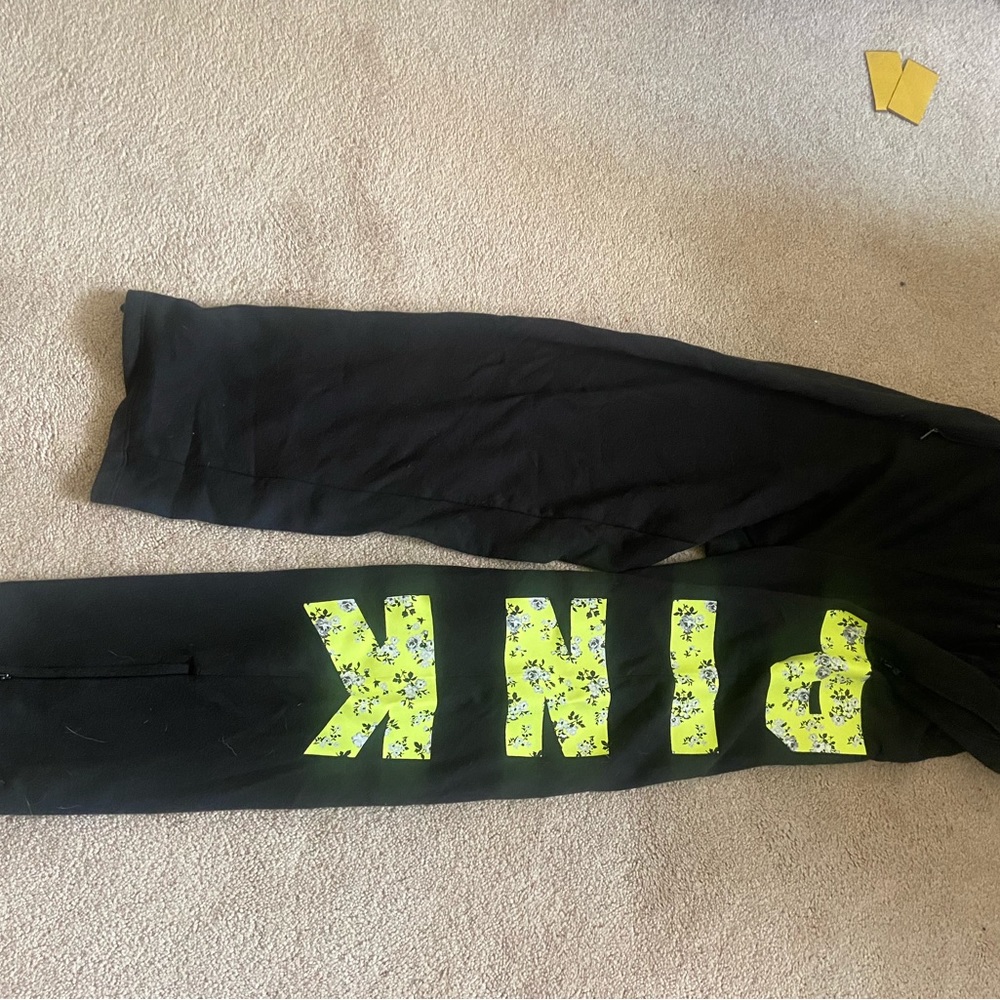 Medium pink sweatpants